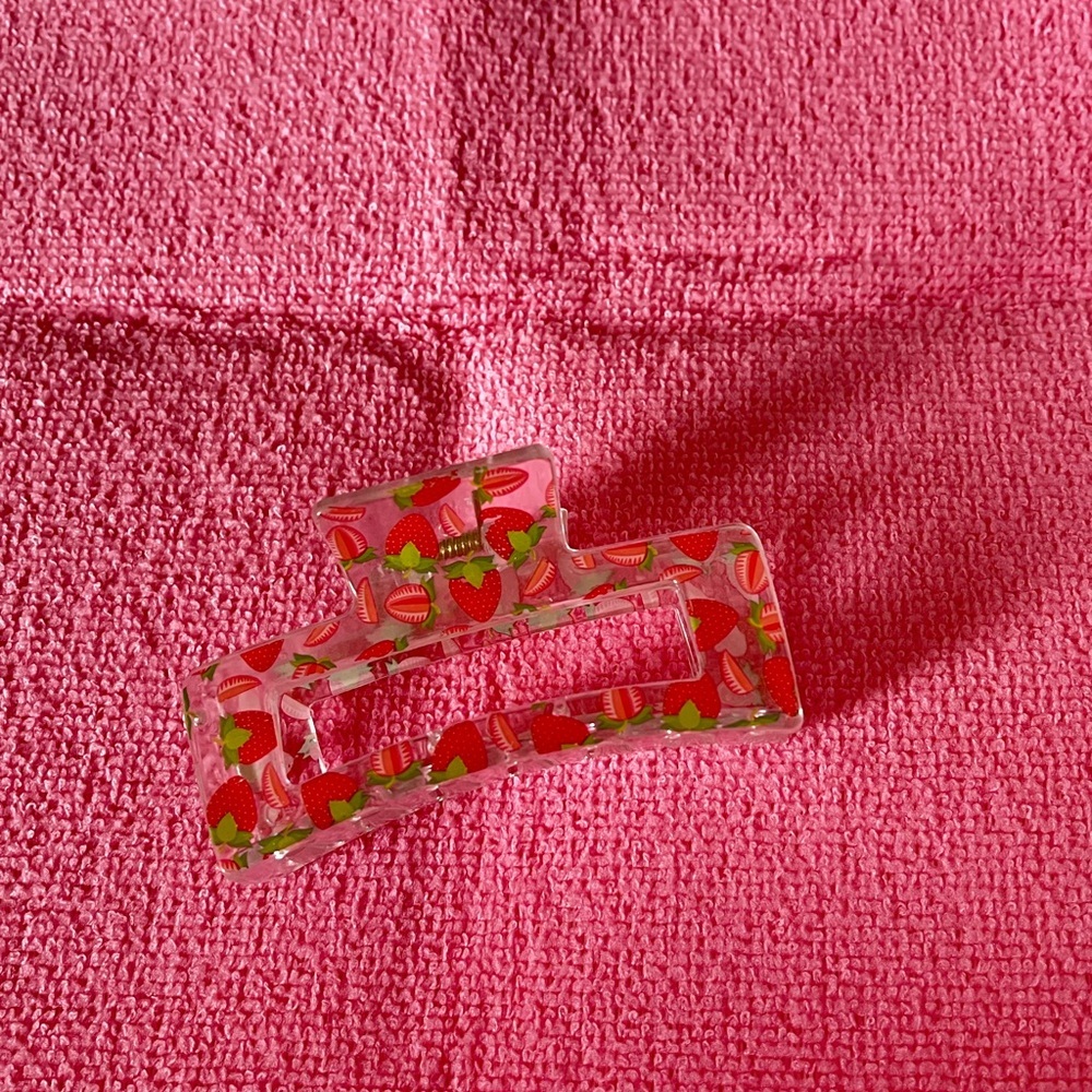 Strawberry Print Hair Claw Clip